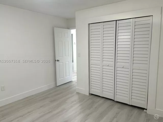 Продажа дома по адресу 9200 SW 37th St - фото 9334353