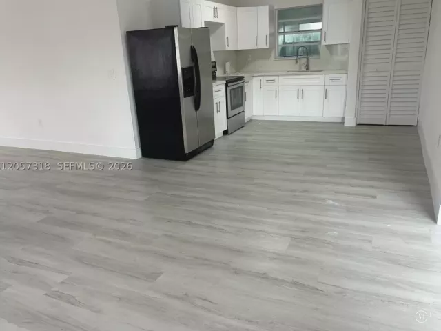 Продажа дома по адресу 9200 SW 37th St - фото 9334348