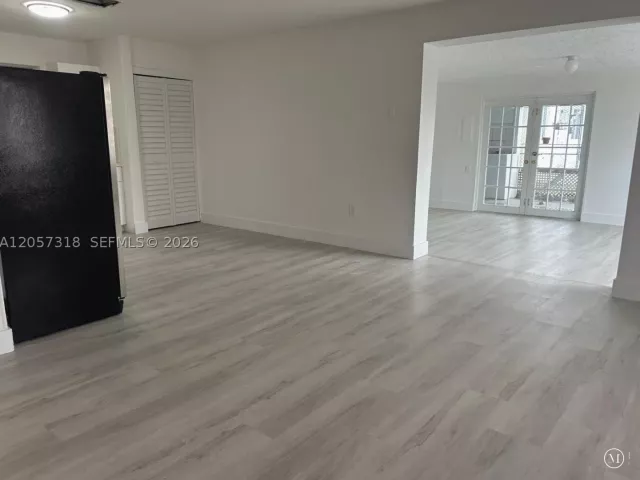 Продажа дома по адресу 9200 SW 37th St - фото 9334350