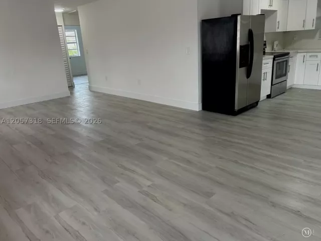 Продажа дома по адресу 9200 SW 37th St - фото 9334351