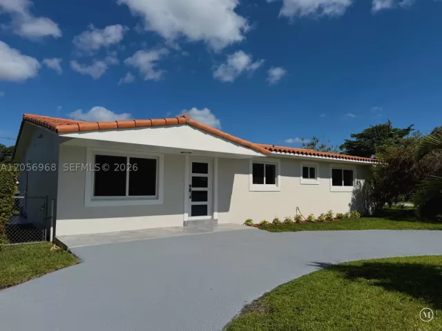 Продажа дома по адресу 3250 SW 72 CT - фото 9301756