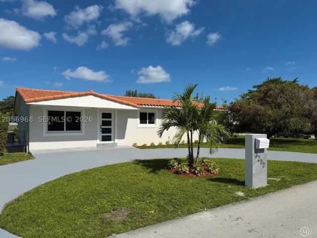 Продажа дома по адресу 3250 SW 72 CT - фото 9301758