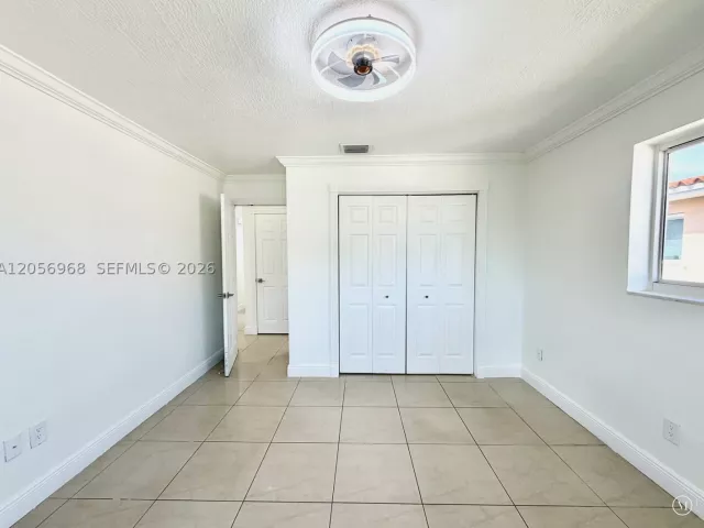 Продажа дома по адресу 3250 SW 72 CT - фото 9301764
