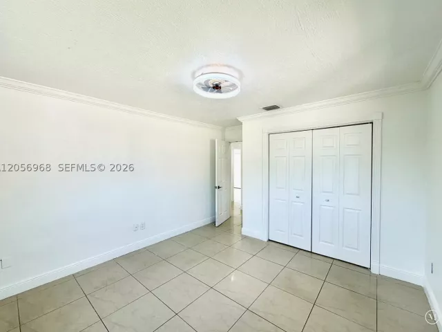 Продажа дома по адресу 3250 SW 72 CT - фото 9301765