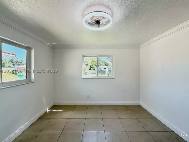 Продажа дома по адресу 3250 SW 72 CT - фото 9301767