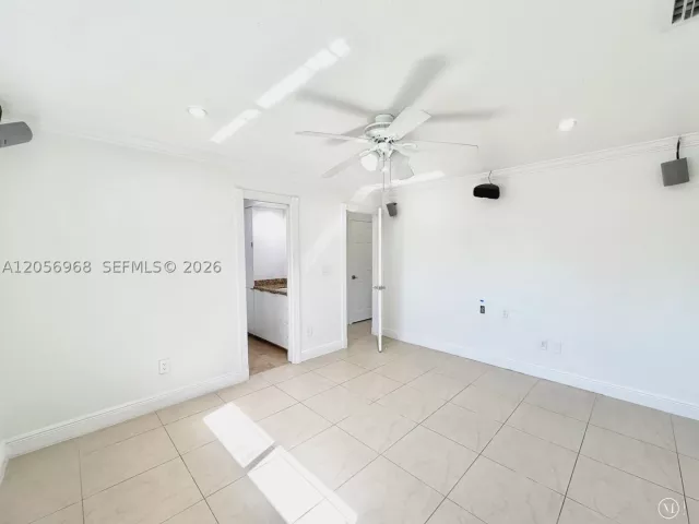 Продажа дома по адресу 3250 SW 72 CT - фото 9301775