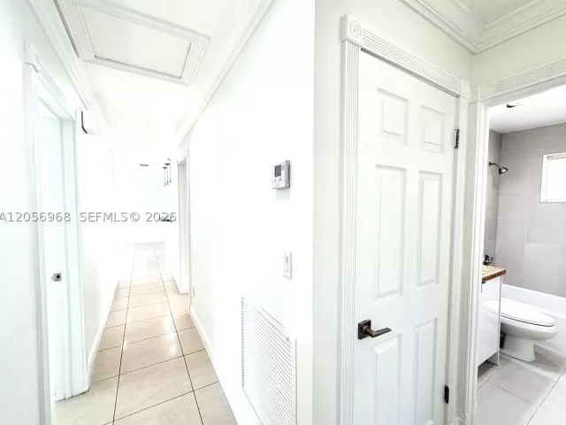 Продажа дома по адресу 3250 SW 72 CT - фото 9301778