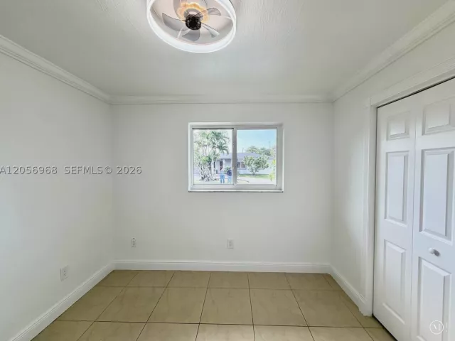 Продажа дома по адресу 3250 SW 72 CT - фото 9301780