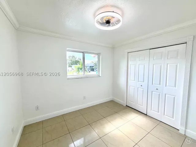 Продажа дома по адресу 3250 SW 72 CT - фото 9301781