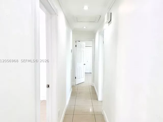 Продажа дома по адресу 3250 SW 72 CT - фото 9301785