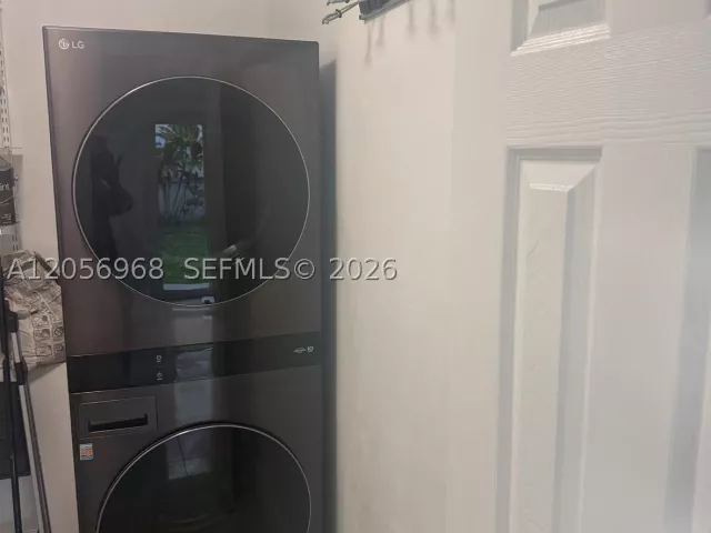 Продажа дома по адресу 3250 SW 72 CT - фото 9301801