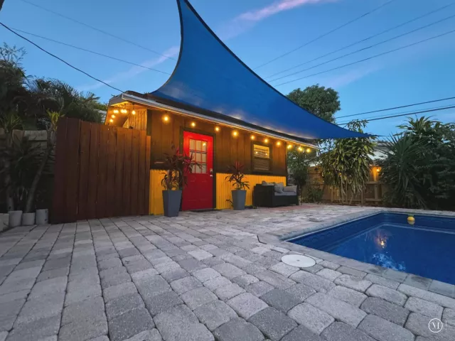 Продажа дома по адресу 830 SW 1st Avenue - фото 9279741