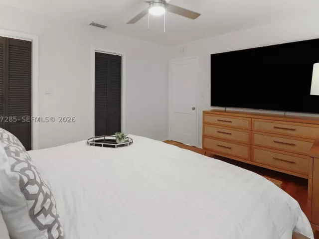 Продажа дома по адресу 405 S 16th Ave - фото 8906978