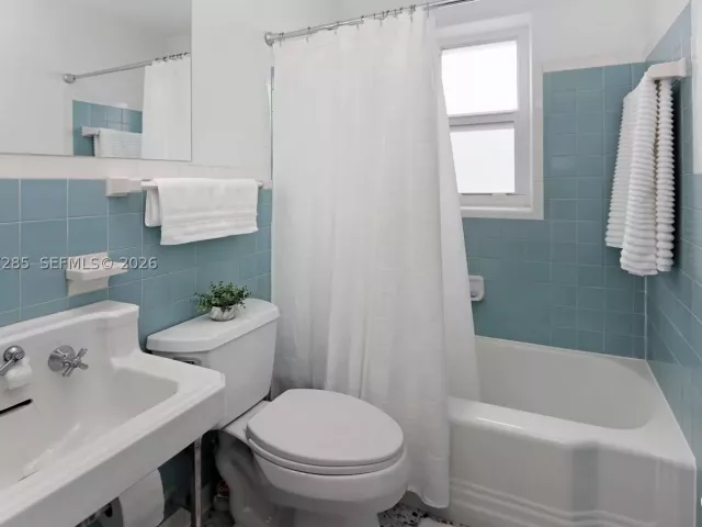 Продажа дома по адресу 405 S 16th Ave - фото 8906979