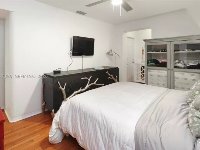 Продажа дома по адресу 405 S 16th Ave - фото 8906982