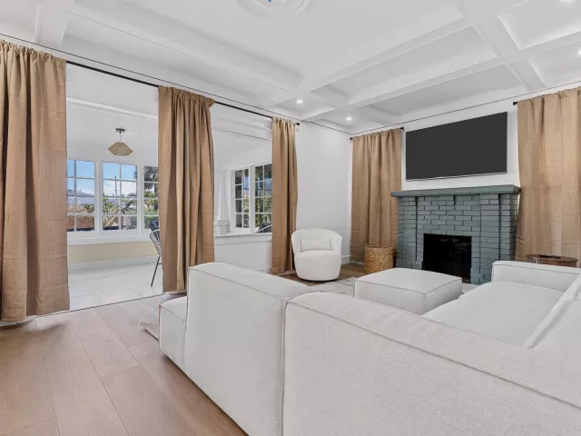 Продажа дома по адресу 5309 N Flagler Drive - фото 8910434