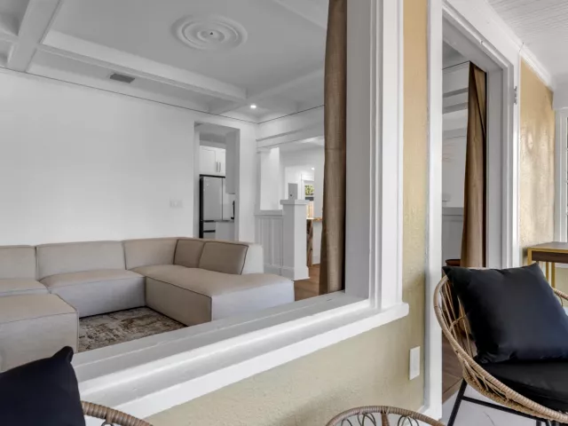 Продажа дома по адресу 5309 N Flagler Drive - фото 8910435