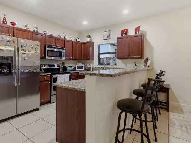 Продажа дома по адресу 15585 SW 176th Ter - фото 8928327