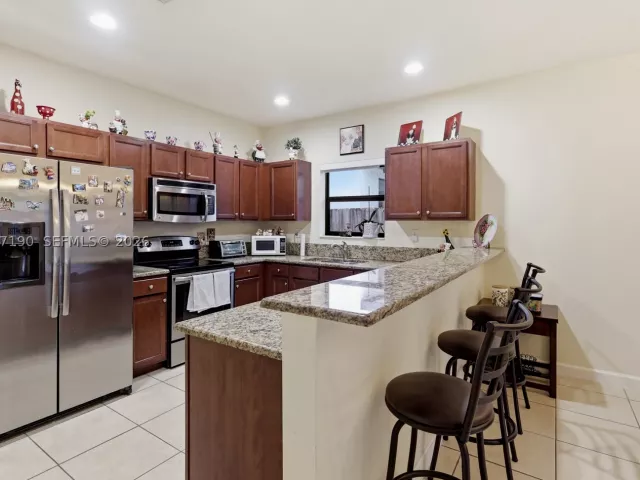 Продажа дома по адресу 15585 SW 176th Ter - фото 8928329