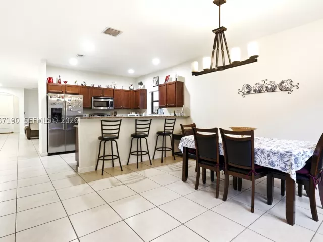 Продажа дома по адресу 15585 SW 176th Ter - фото 8928333