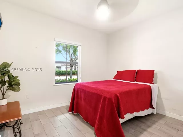 Продажа дома по адресу 15585 SW 176th Ter - фото 8928336
