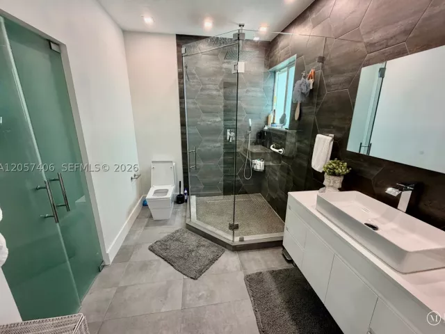 Продажа дома по адресу 2021 SE 15th St - фото 9285028