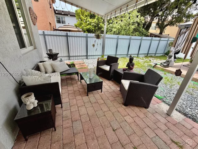 Продажа дома по адресу 2021 SE 15th St - фото 9285034