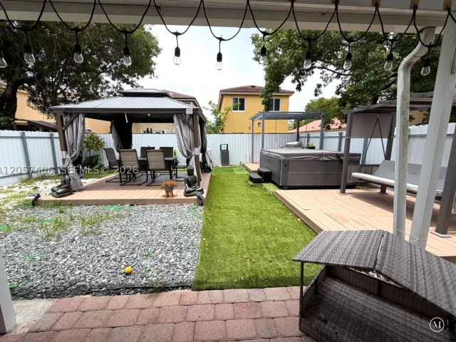 Продажа дома по адресу 2021 SE 15th St - фото 9285039