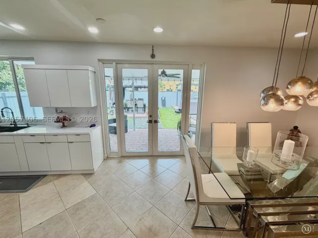Продажа дома по адресу 2021 SE 15th St - фото 9285021
