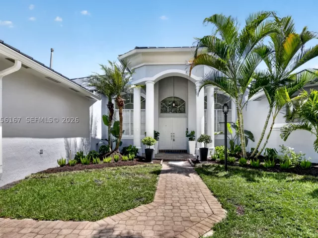 Продажа дома по адресу 13791 NW 23rd St - фото 8908564
