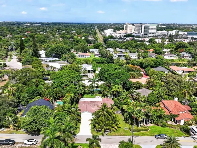 Продажа дома по адресу 731 NW 4th Ct - фото 8947887