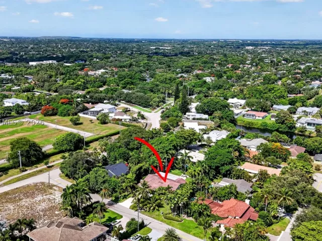 Продажа дома по адресу 731 NW 4th Ct - фото 8947888