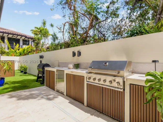 Продажа дома по адресу 3020 Mcdonald St 22 - фото 8915699