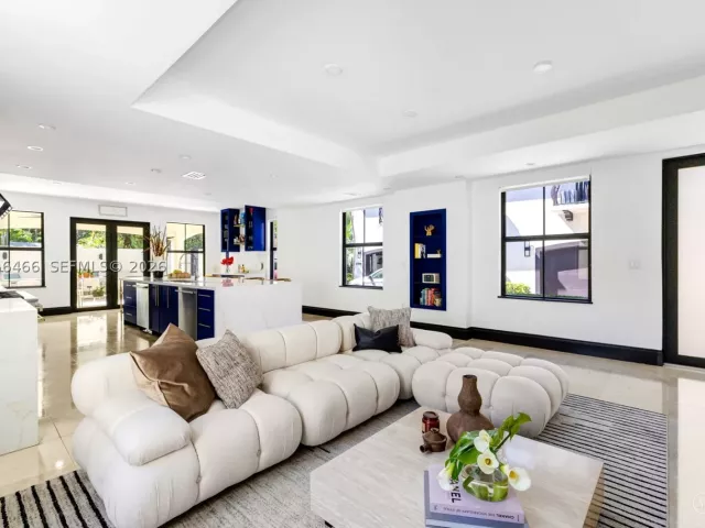 Продажа дома по адресу 3020 Mcdonald St 22 - фото 8915691