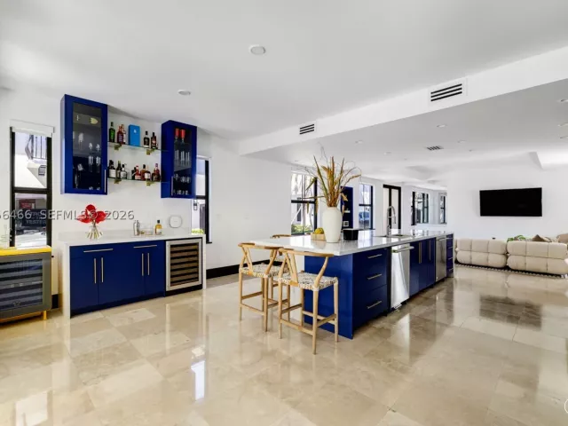 Продажа дома по адресу 3020 Mcdonald St 22 - фото 8915694