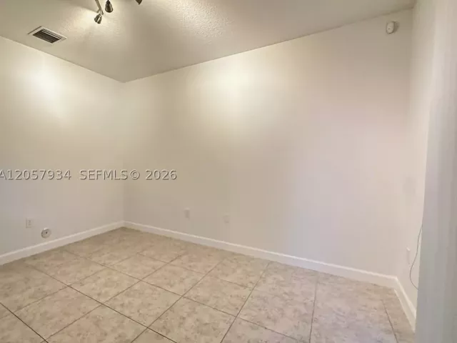 Продажа дома по адресу 317 NE 194th Ln 317 - фото 8926037