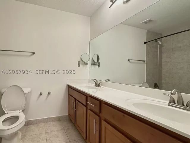 Продажа дома по адресу 317 NE 194th Ln 317 - фото 8926044