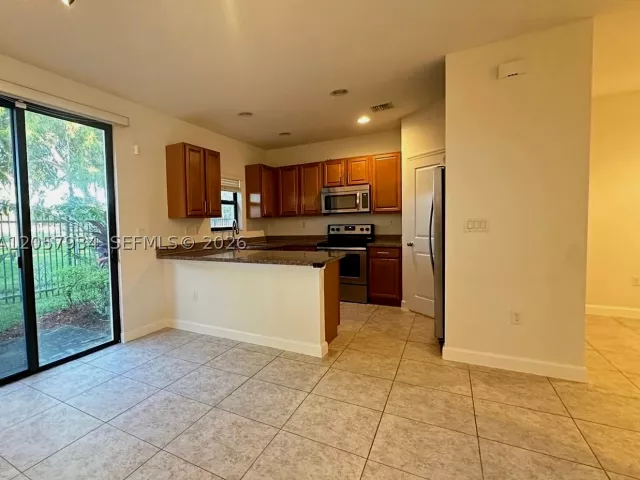 Продажа дома по адресу 317 NE 194th Ln 317 - фото 8926032