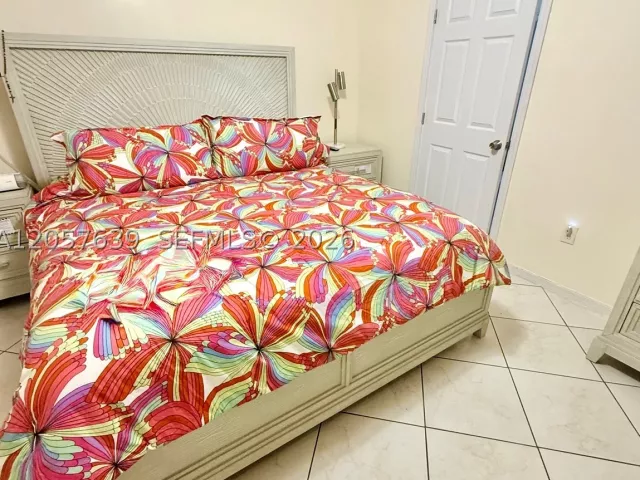 Продажа дома по адресу 18300 SW 143rd Ct - фото 8929755
