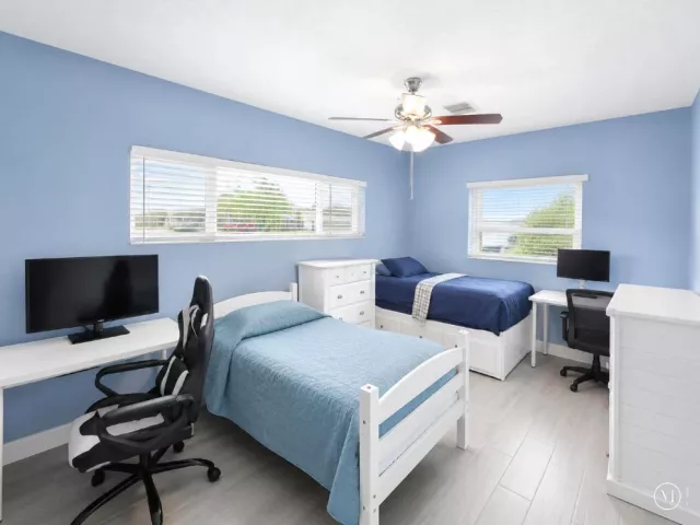 Продажа дома по адресу 7120 SW 13TH Street - фото 8909064
