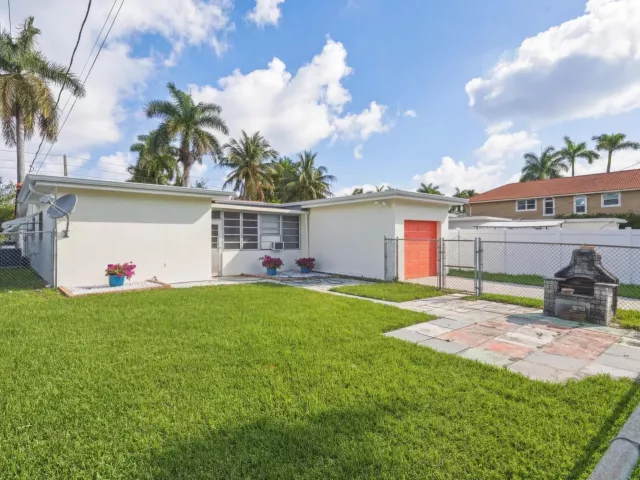 Продажа дома по адресу 1114 Johnson Street - фото 8909206