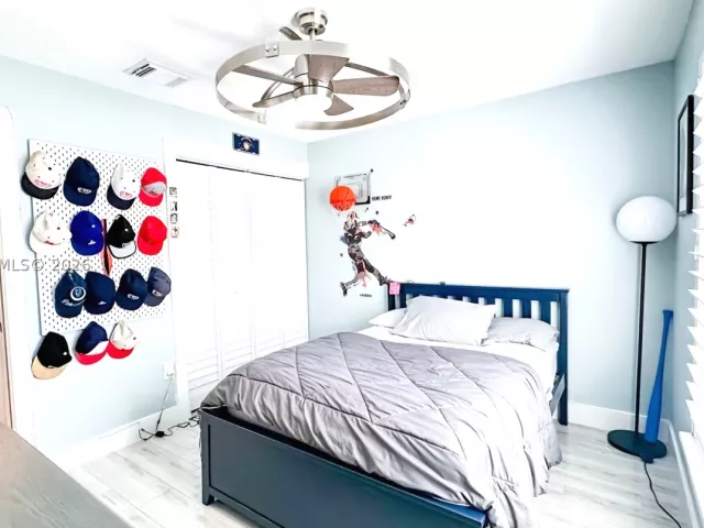 Продажа дома по адресу 18795 NW 24th Ct - фото 8910459