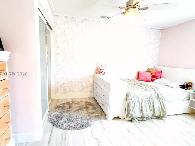 Продажа дома по адресу 18795 NW 24th Ct - фото 8910462
