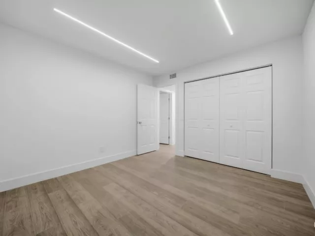 Продажа дома по адресу 1391 E GOLFVIEW Drive 1391 - фото 8909694