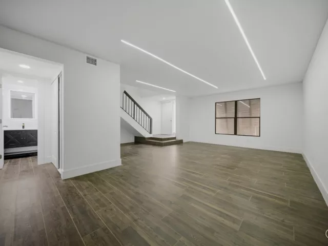Продажа дома по адресу 1391 E GOLFVIEW Drive 1391 - фото 8909685