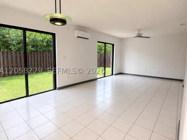 Продажа дома по адресу 14720 SW 106th Ter - фото 8947566