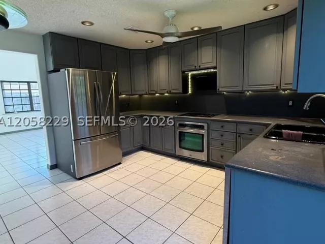 Продажа дома по адресу 14720 SW 106th Ter - фото 8947565