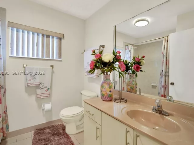 Продажа дома по адресу 20533 SW 132nd Ave - фото 8925131