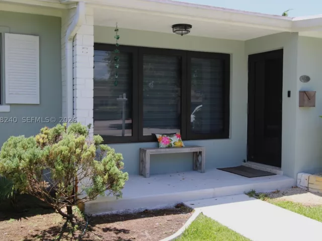 Продажа дома по адресу 9310 SW 52nd Ter - фото 8925142