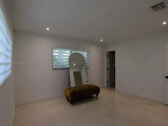 Продажа дома по адресу 9310 SW 52nd Ter - фото 8925153